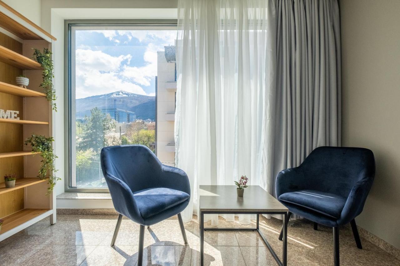 Julie'S Sunny Cozy Apartment With Balcony Sofya Dış mekan fotoğraf